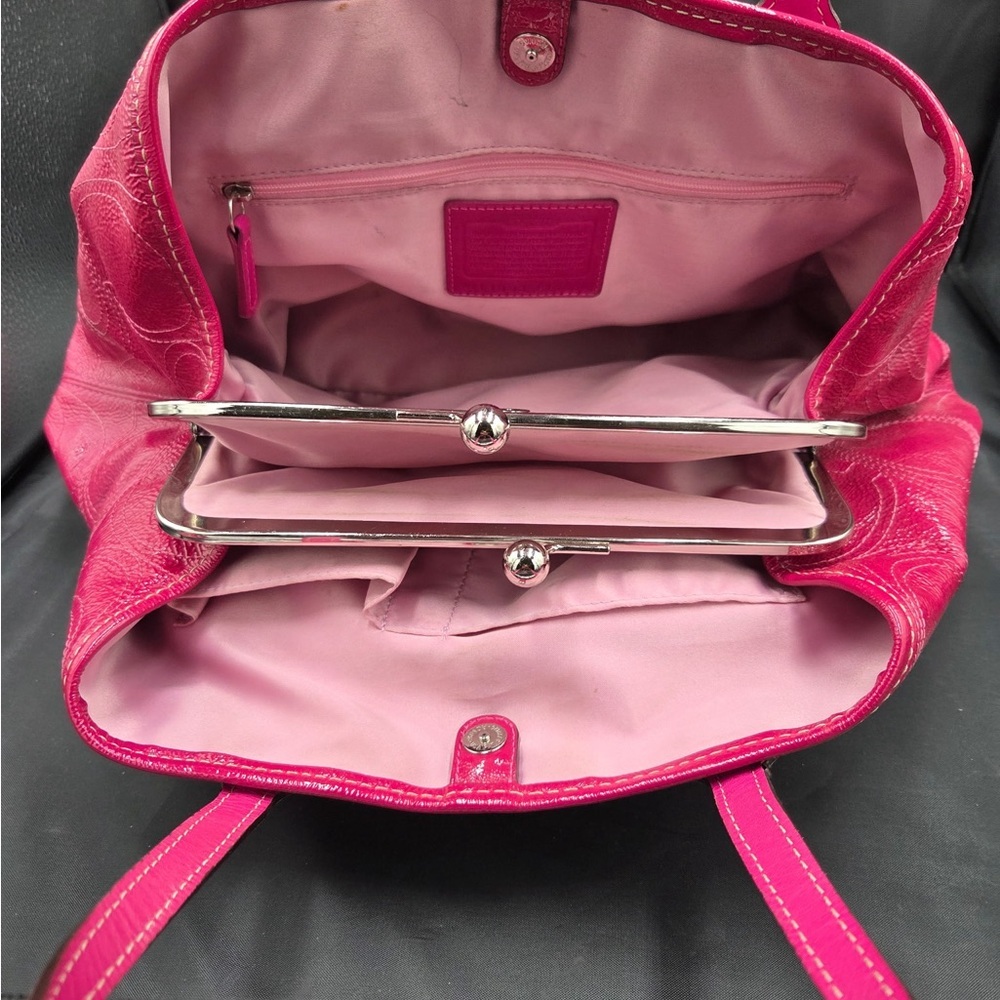 Coach Pink Leather Kisslock Tote Bag - Picture 10 of 11